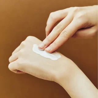 بافت ضد آفتاب آمپولی پروبیو سیکا سنتلا ماداگاسکار SKIN1004 SPF50+ PA++++
